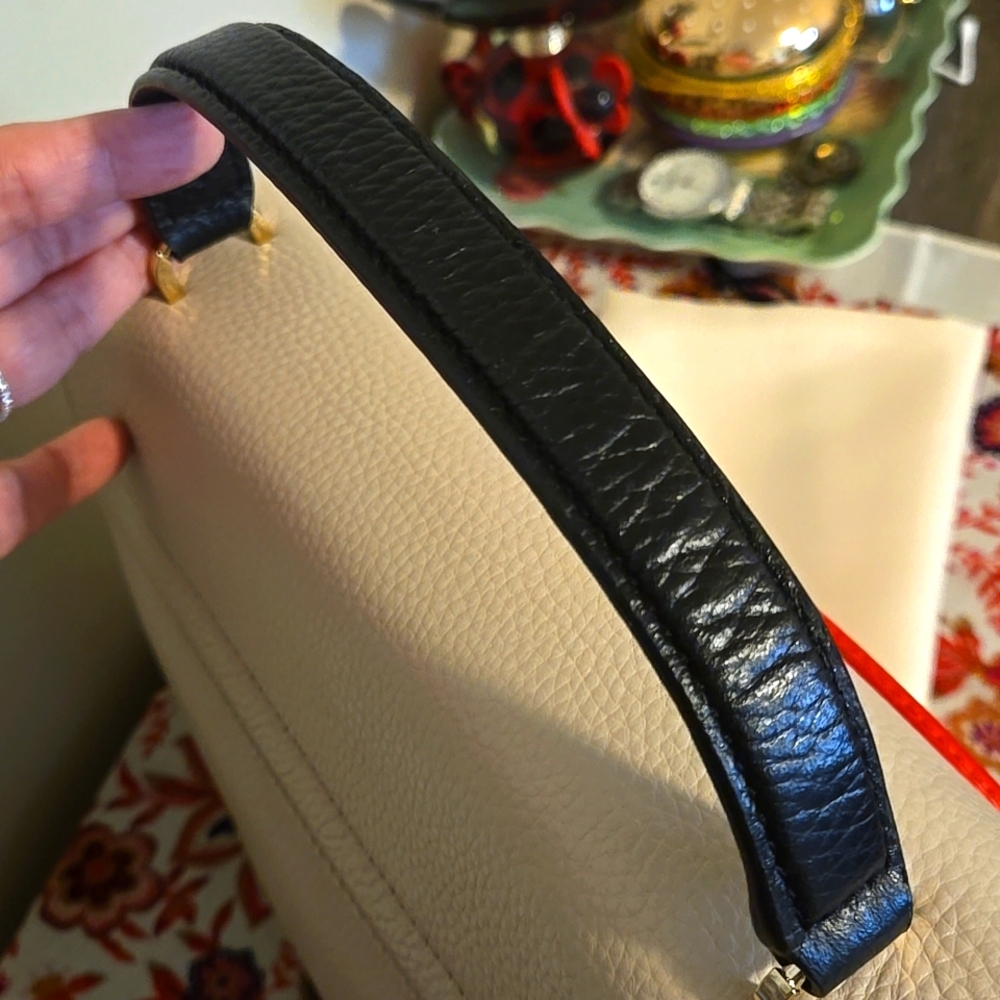 Kate Spade Be Mine Alexya Heart Satchel - Picture 4 of 8